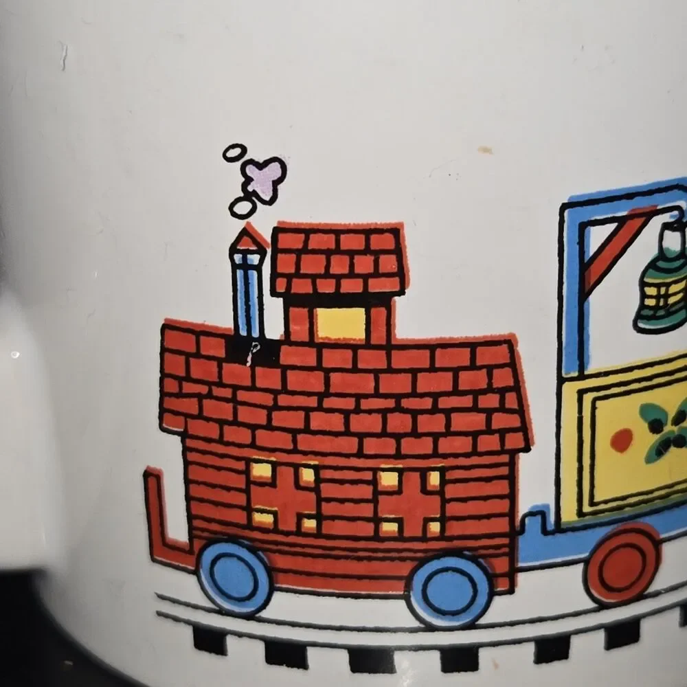 Vintage Unbranded Ceramic Christmas‎ Train With Candy Cane Handle Coffee Cup Mug